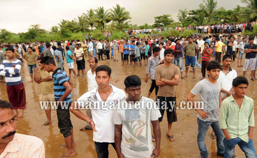 5 teenagers meet watery grave at Baddodi Kudru near Tannirbavi